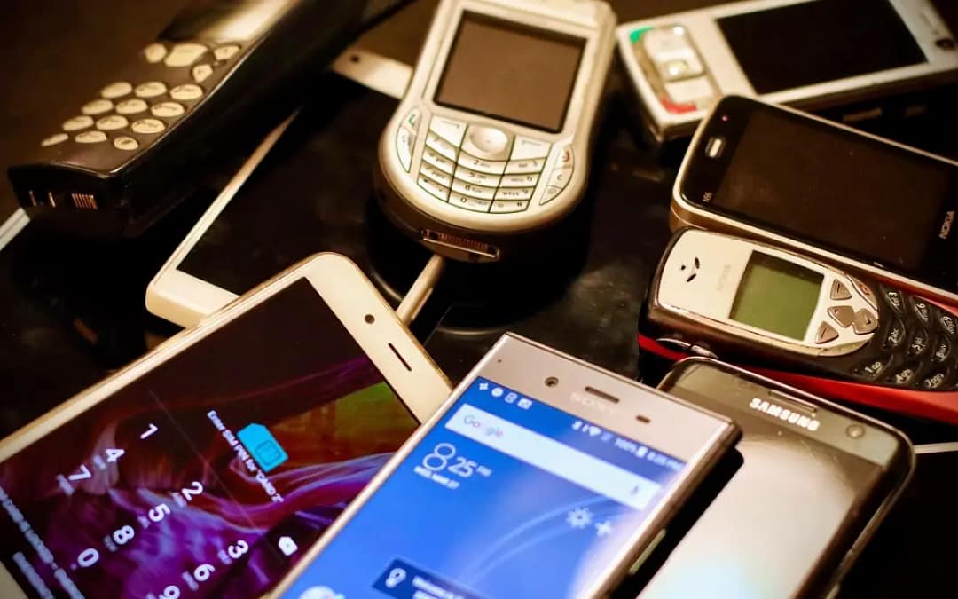 20 minutos. A donde van los moviles que ya no usamos